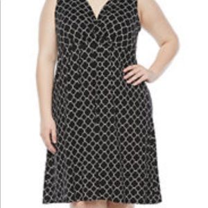 St John’s Bay 4X Black Trellis design dress.